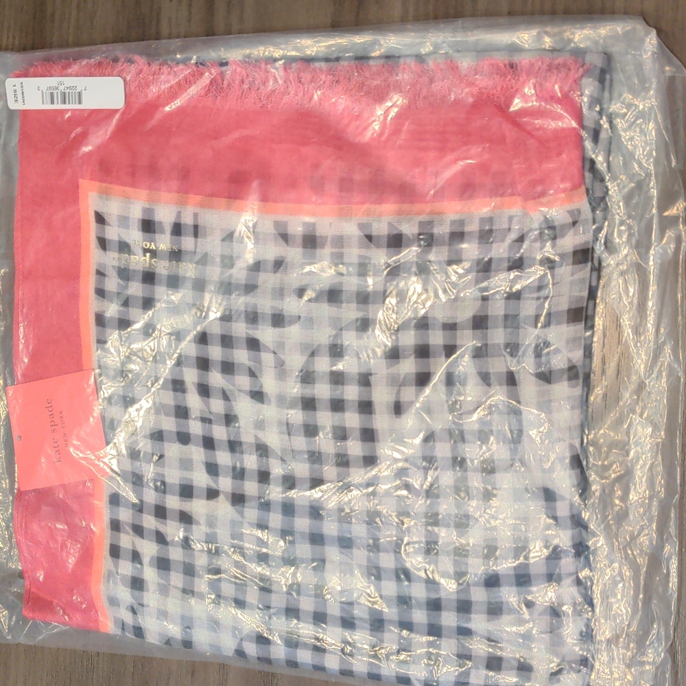 NEW Kate Spade Daisy Gingham Ruana in French Cream - Picture 6 of 9